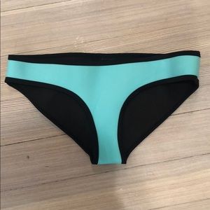 Triangl bikini bottom